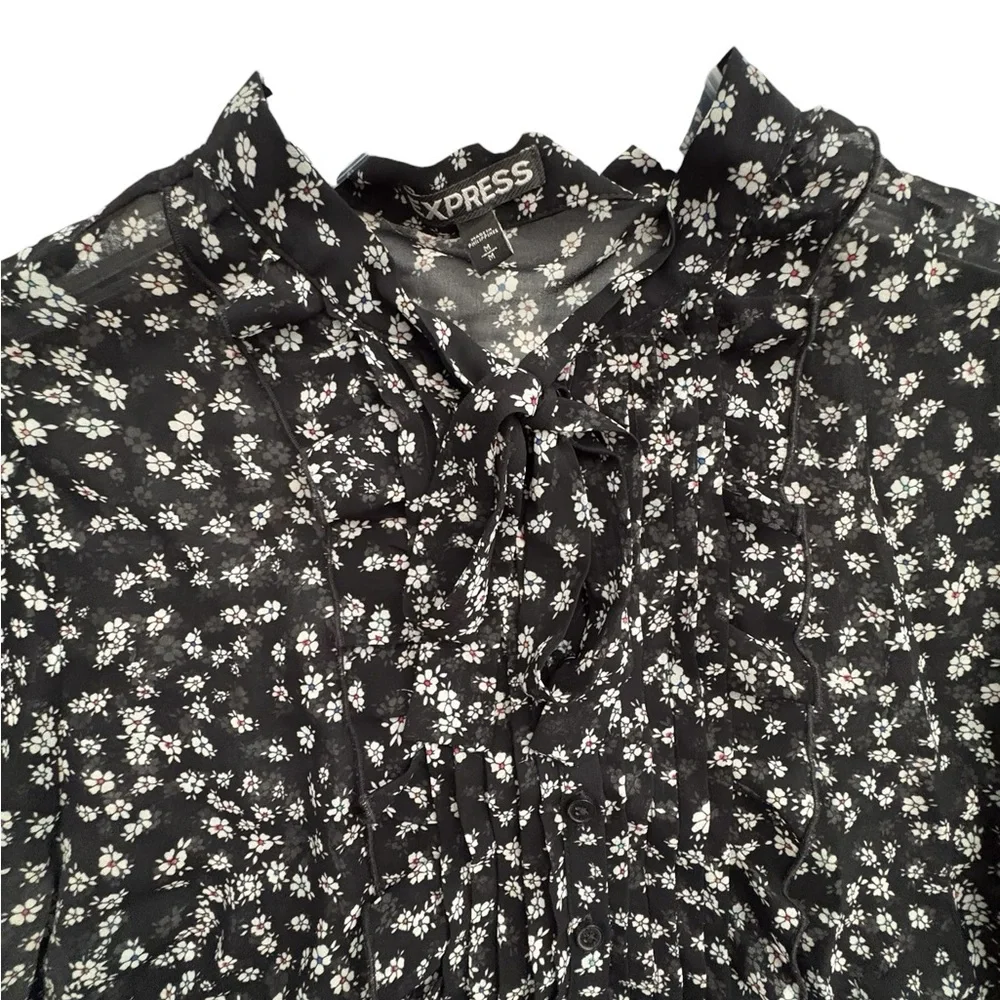 Express Black White Floral Blouse Ruffle Front Sheer Tie Neckline Office Size M - Picture 8 of 11